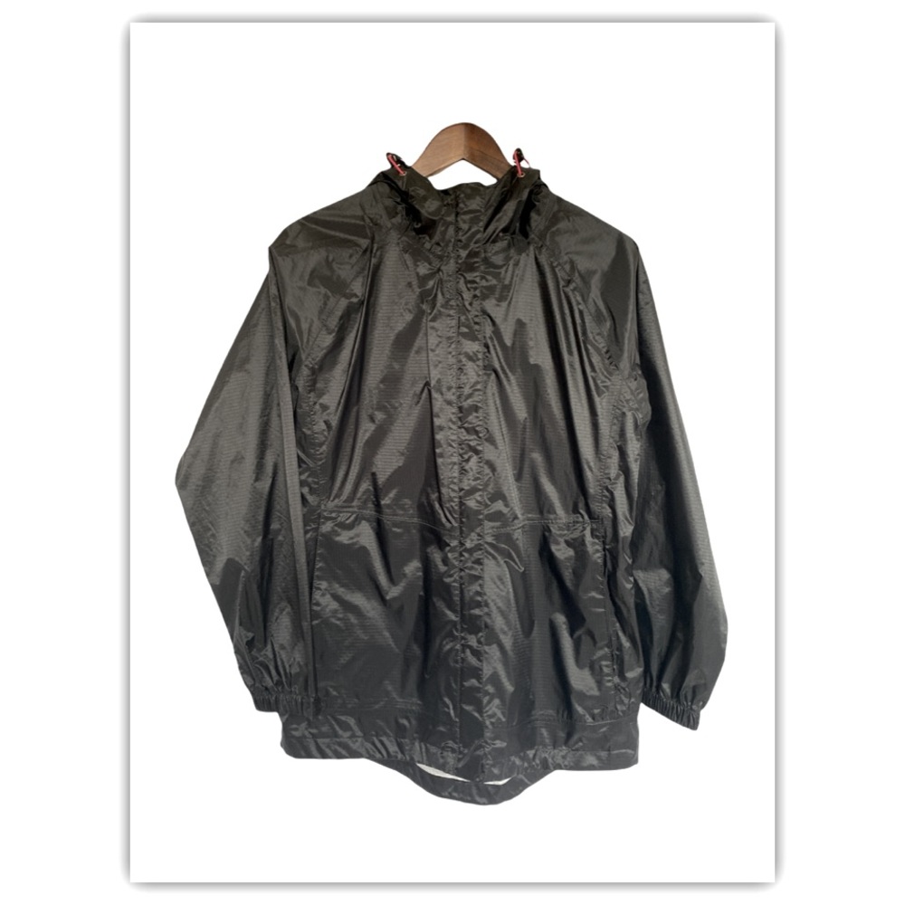 Hi-Tec Packable Rain-Jacket. Medium. Black. - image 1